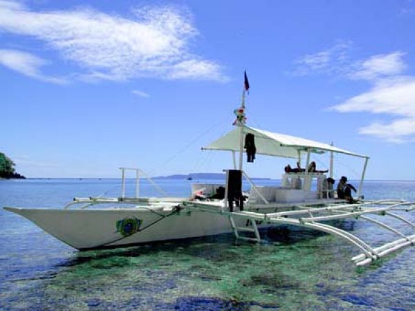 southern-leyte-southern-leyte-divers-dive-boat01